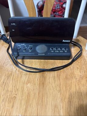 Black Digital Alarm Clock Radio with AM/FM and Snooze